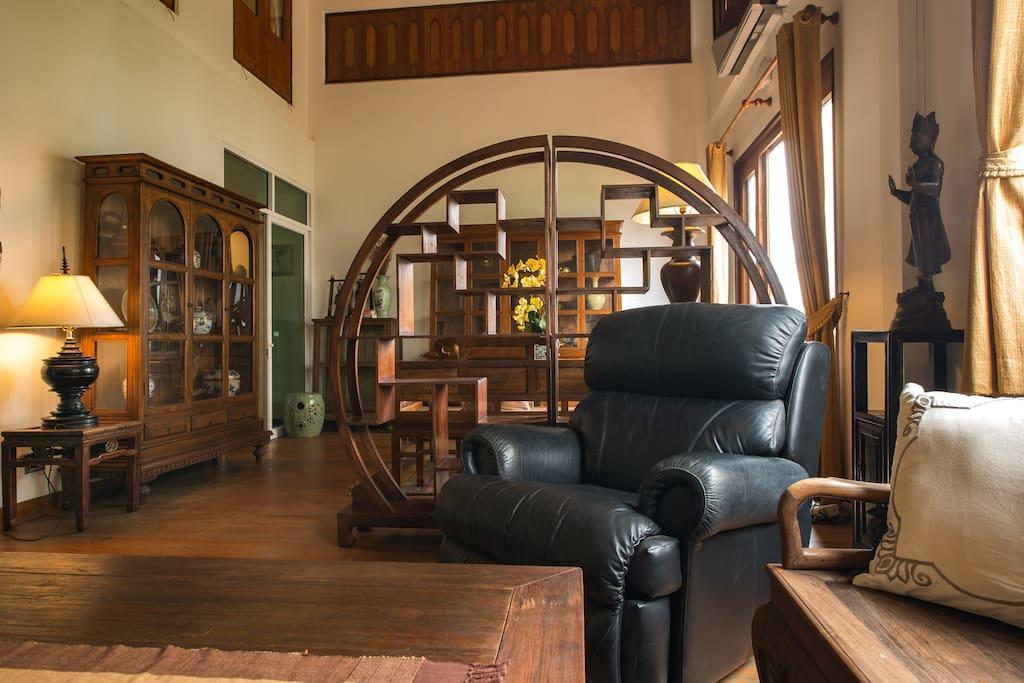 Artisan'S Antique House - Silom Villa Bangkok Bagian luar foto